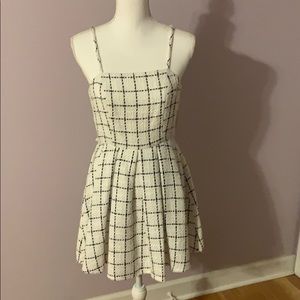 NWT Open back Tweed dress. Perfect fall dress 🧡